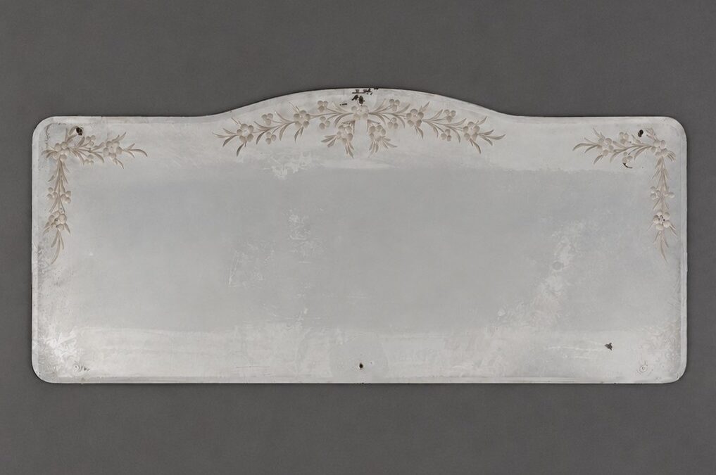 Restoring a 1920s Engraved Architectural Mirror Through Resilvering